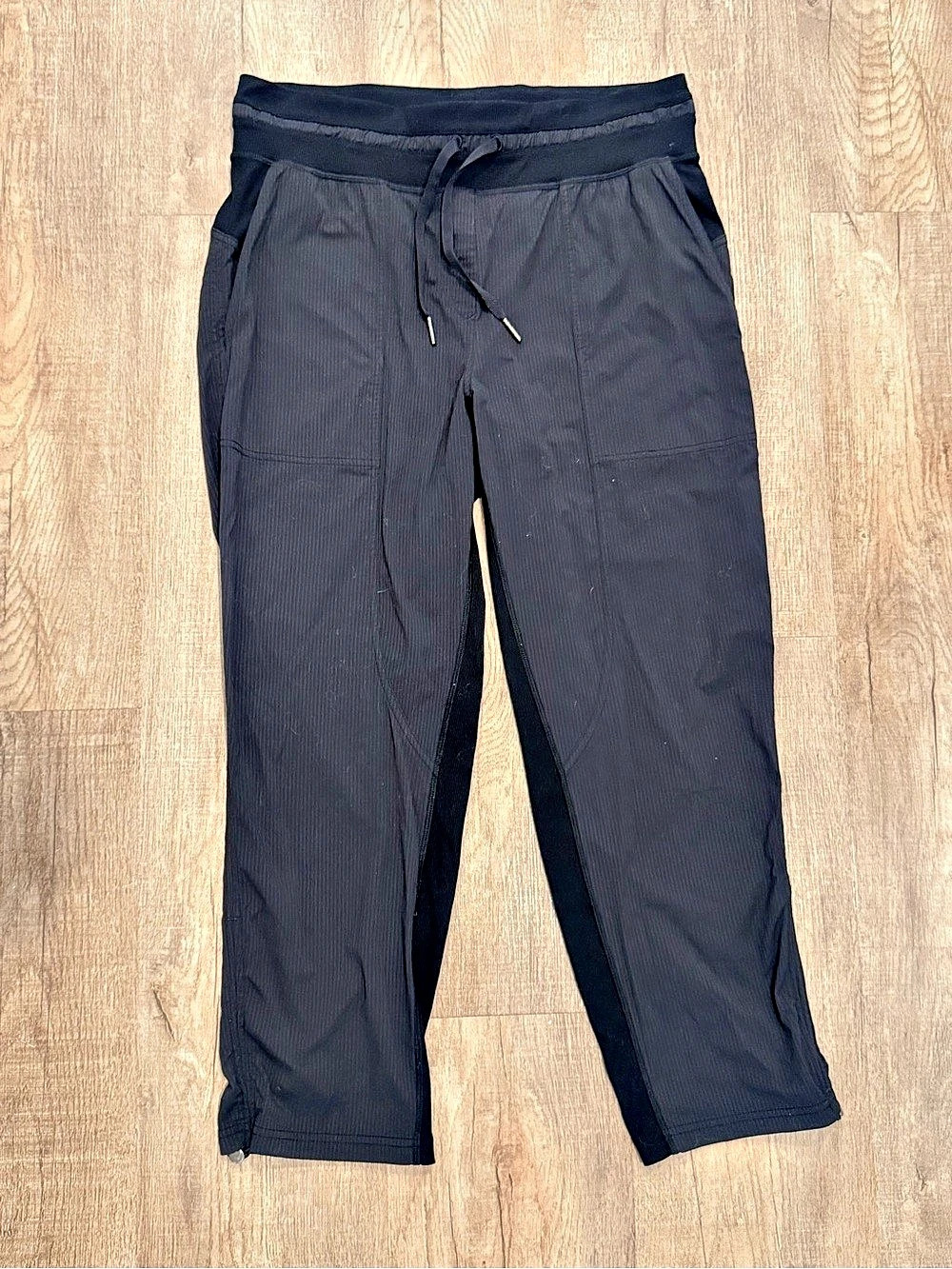 Lululemon Dance Studio Mid-Rise Crop
